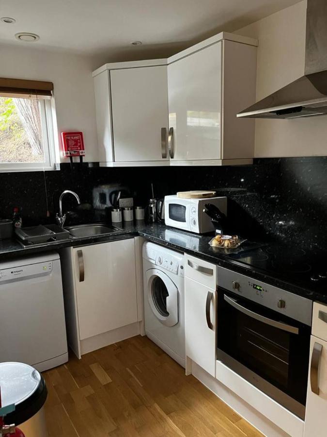 House 6 Goldcroft - Walk To Beach & Village, Pet-Friendly & Hottub Porthtowan المظهر الخارجي الصورة